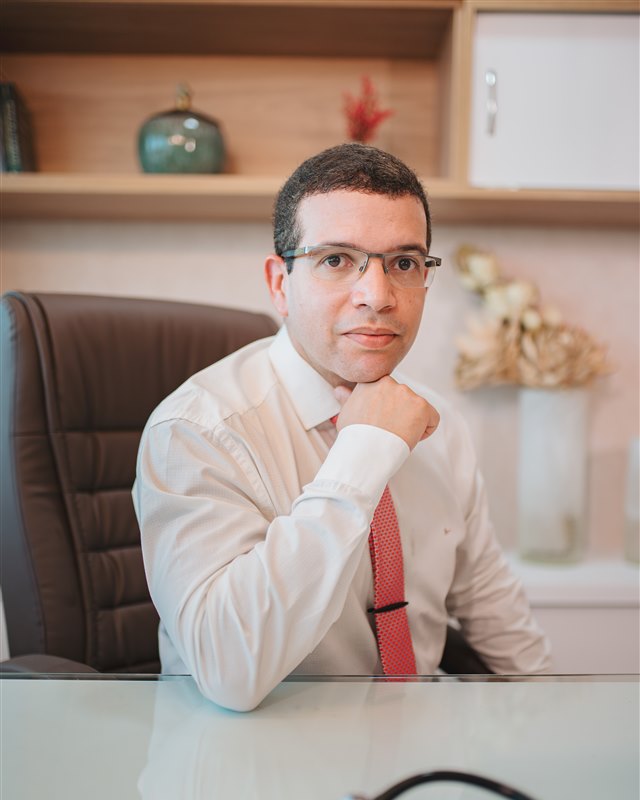 Dr. Eduardo Cerqueira